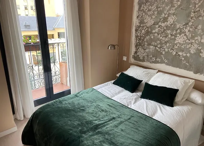 El Rastro - Madrid Centro, Premium